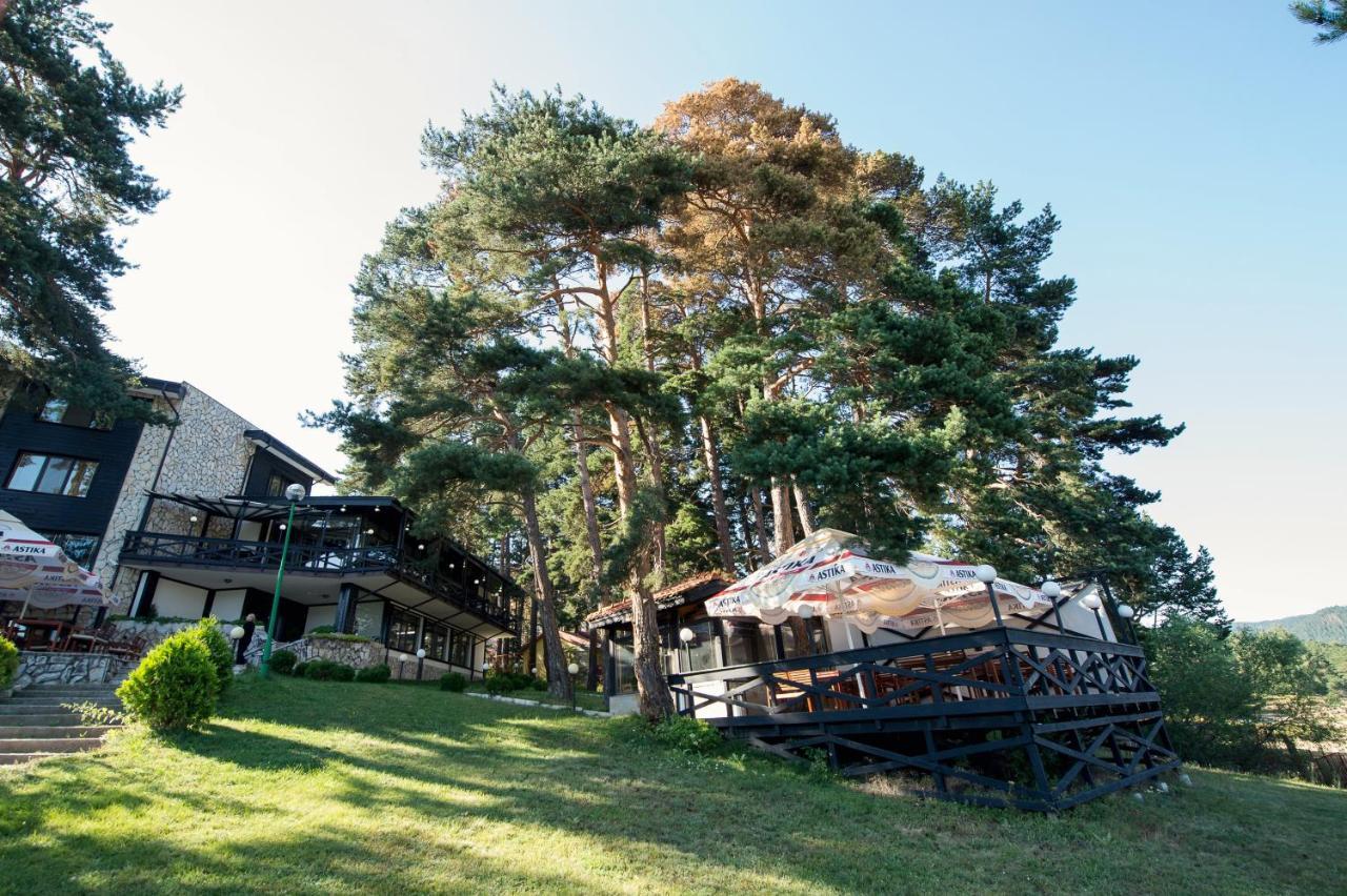 Family Hotel Hebar Batak ภายนอก รูปภาพ