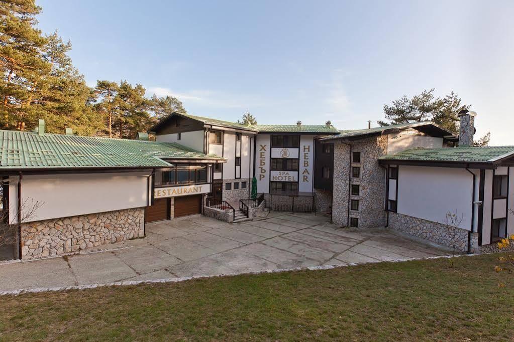 Family Hotel Hebar Batak ภายนอก รูปภาพ