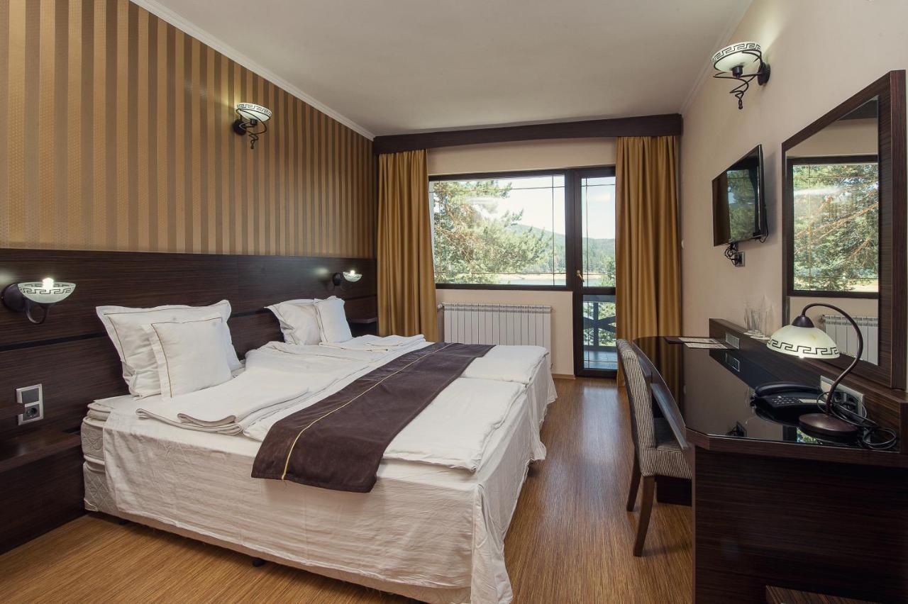 Family Hotel Hebar Batak ภายนอก รูปภาพ
