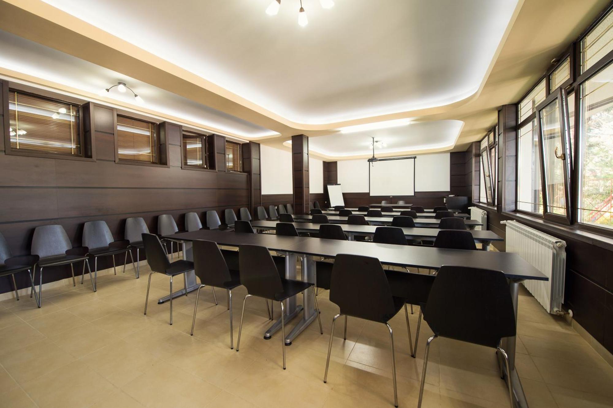 Family Hotel Hebar Batak ภายนอก รูปภาพ